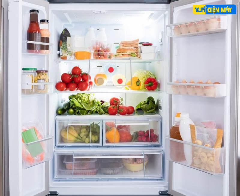 xếp thức ăn trong tủ hợp lí