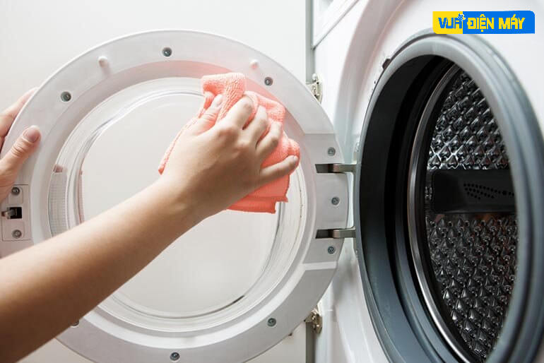 dịch vụ vệ sinh máy giặt tại nhà