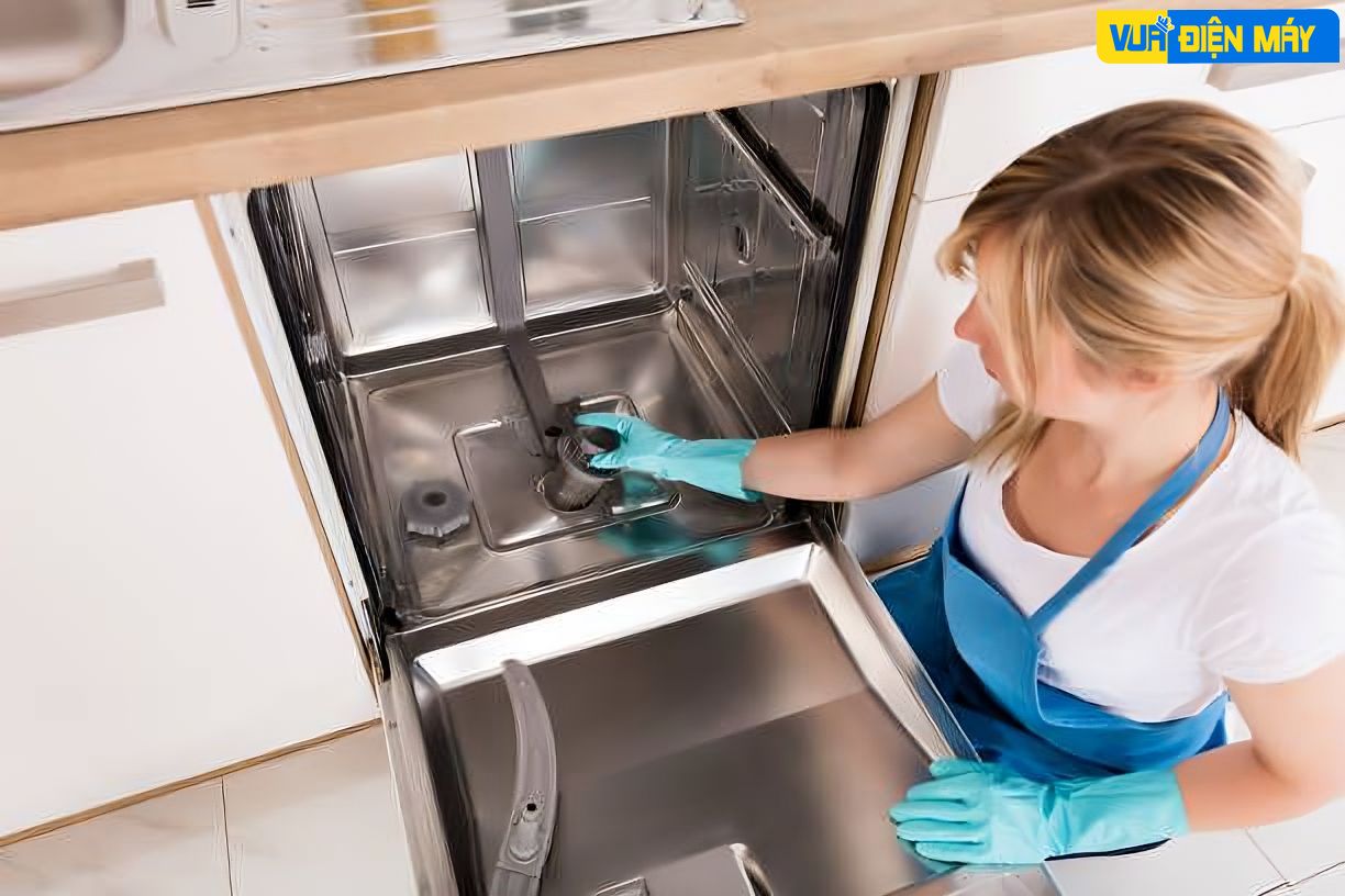 Dịch vụ vệ sinh máy rửa chén