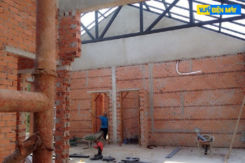 thi công đường ống âm tường sg