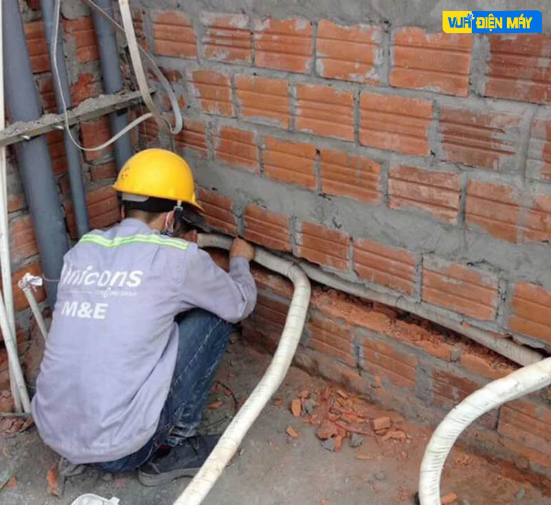 cách đặt ống đồng máy lạnh âm tường